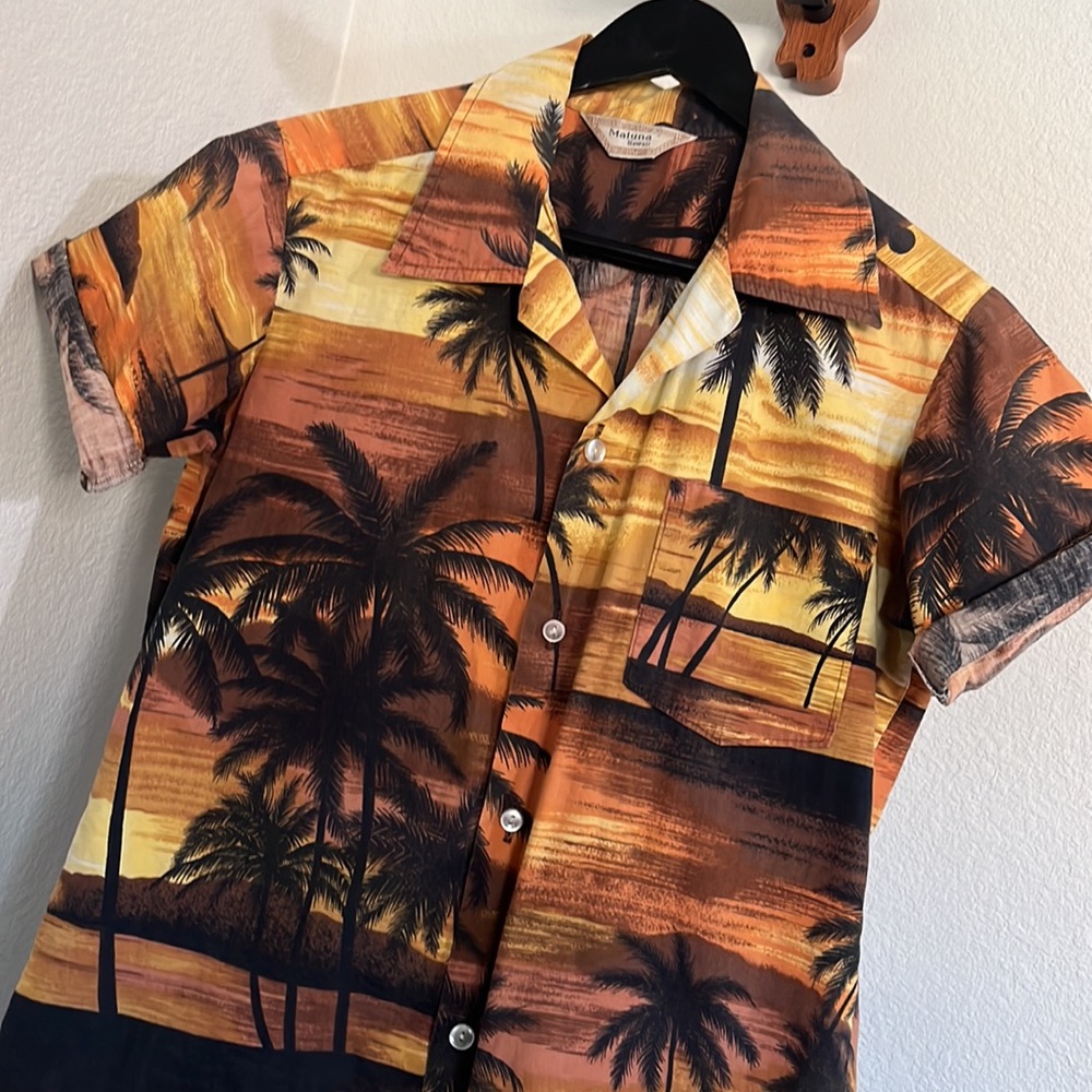 Vintage Hawaiian shirt Small